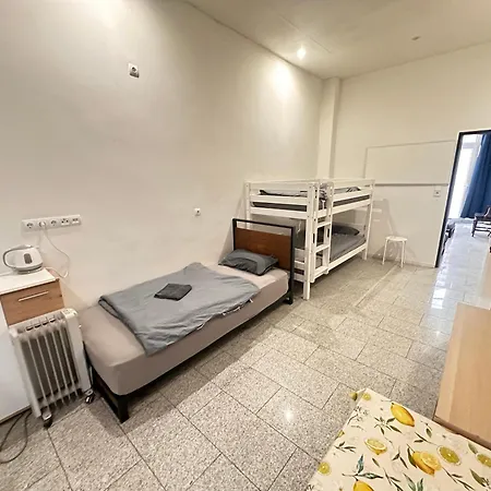 Mk 1 - Kostenlose Parkplaetze - In 5 Minuten In Der Stadt - Bis Zu 7 Personen *