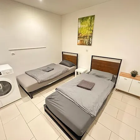 Mk 1 - Kostenlose Parkplaetze - In 5 Minuten In Der Stadt - Bis Zu 7 Personen *