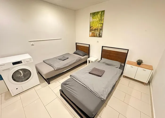 Mk 1 - Kostenlose Parkplaetze - In 5 Minuten In Der Stadt - Bis Zu 7 Personen *