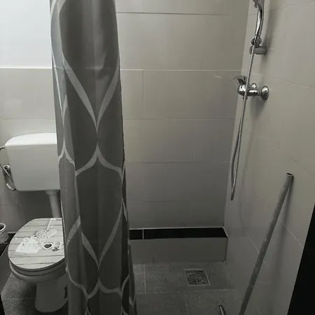 Apartment Mk 1 - Kostenlose Parkplaetze - In 5 Minuten In Der Stadt - Bis Zu 7 Personen BRE